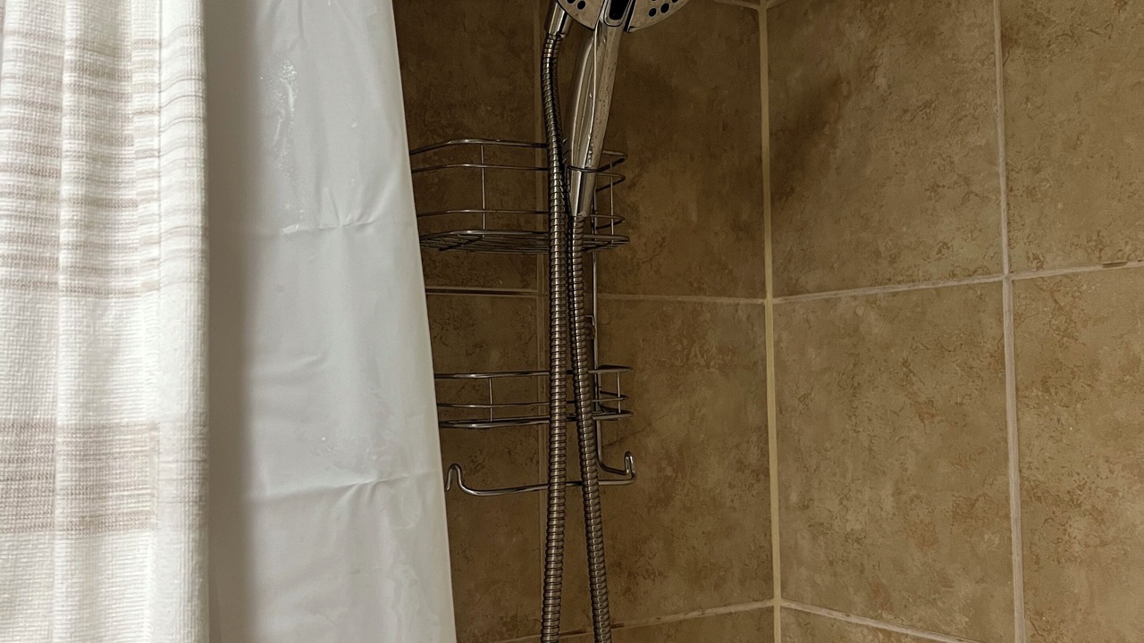 Photo of Bathroom in Diamond Head - Kapahulu - St. Louis
