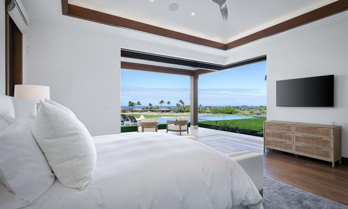Photo of Bedroom in Kaupulehu