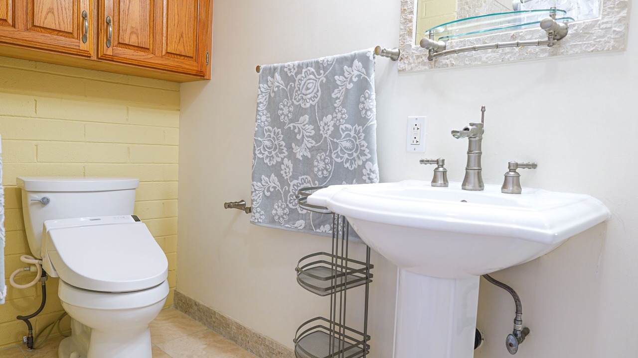 Photo of Bathroom in Portlock