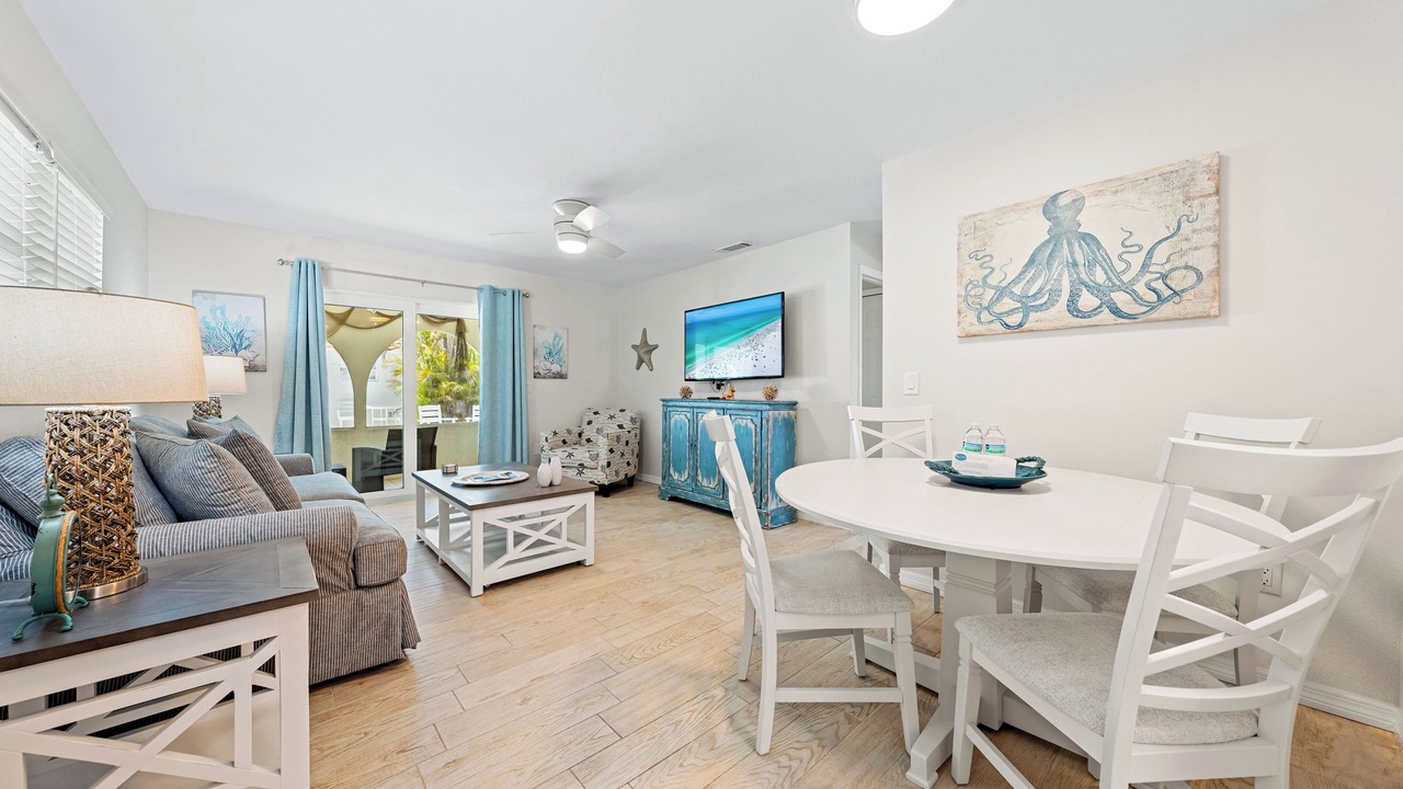 Photo of Livingroom in Siesta Key