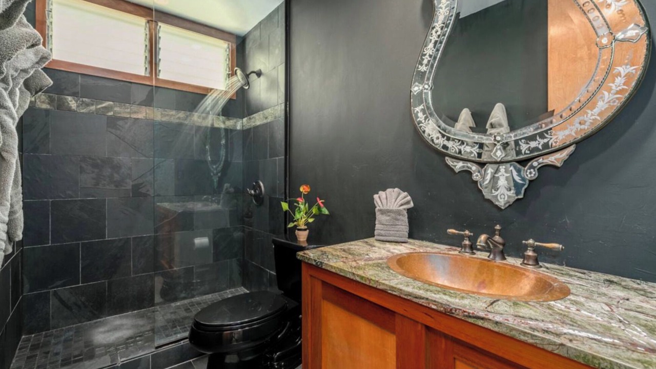 Photo of Bathroom in Kapoho