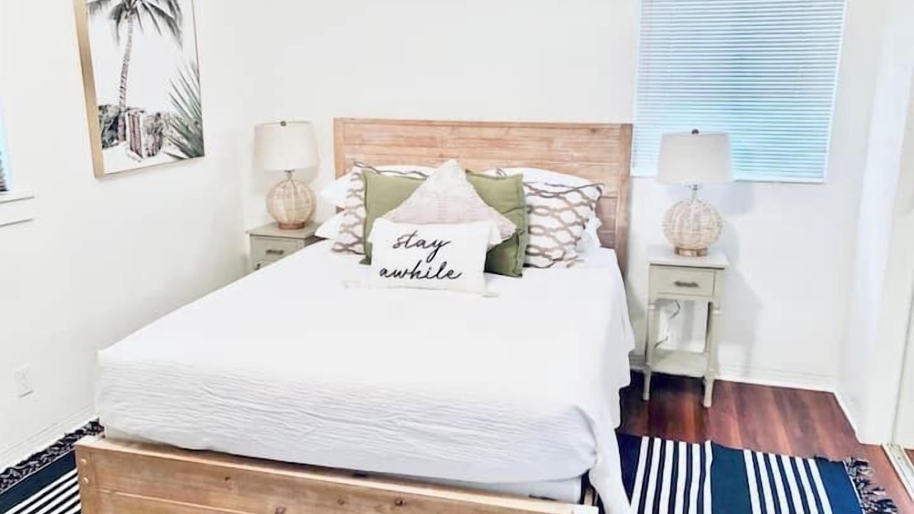 Photo of Bedroom in Pinellas Point