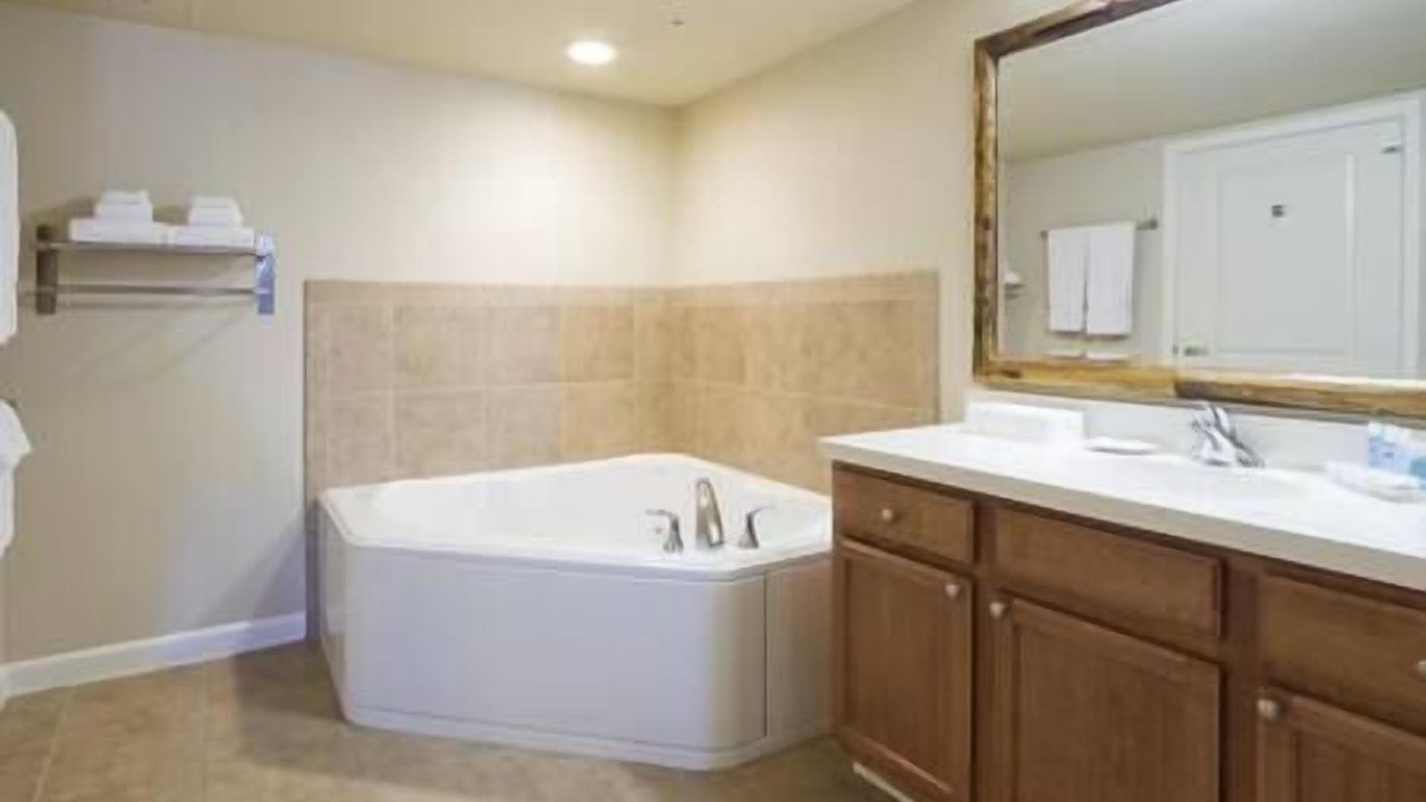 Photo of Bathroom in Waikiki