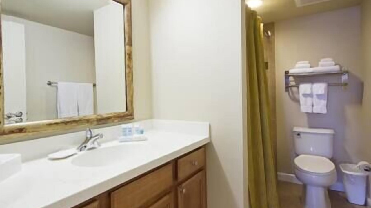 Photo of Bathroom in Waikiki