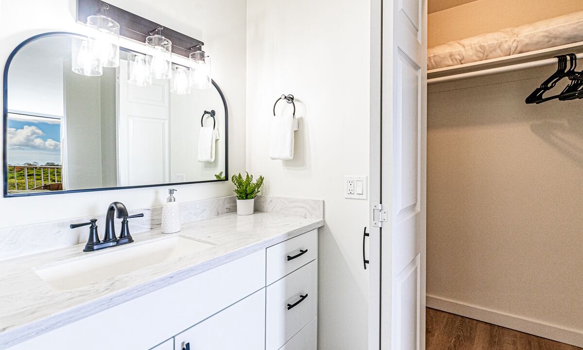 Photo of Bathroom in Hilo