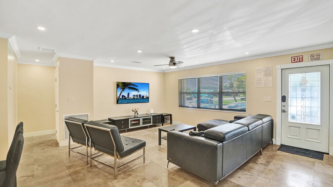 Photo of Livingroom in Dania Beach