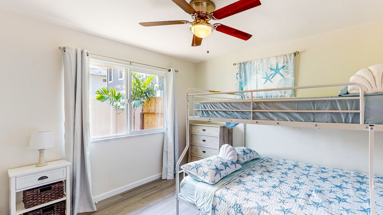 Photo of Bedroom in Nanakuli