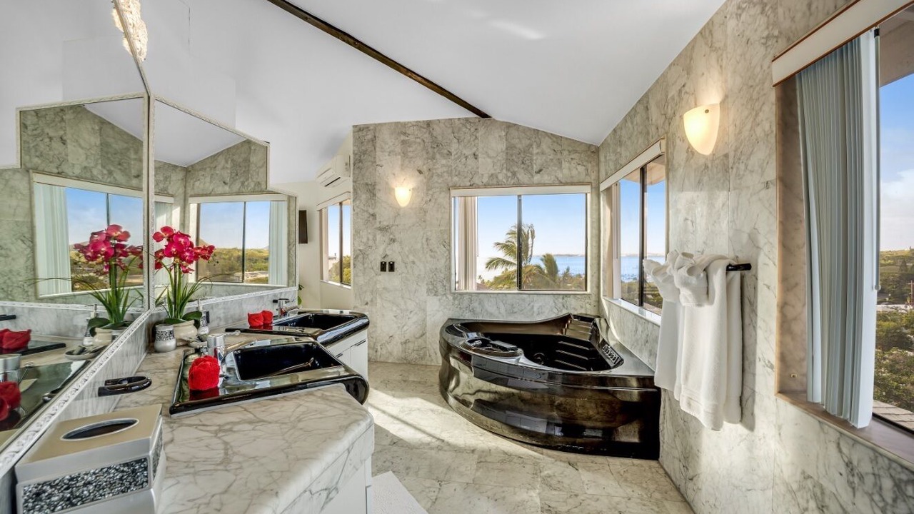 Photo of Bathroom in Kaneohe