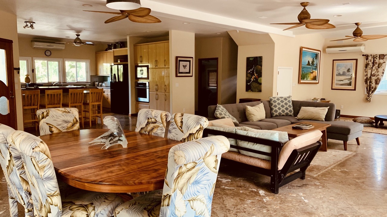 Photo of Livingroom in Pupukea