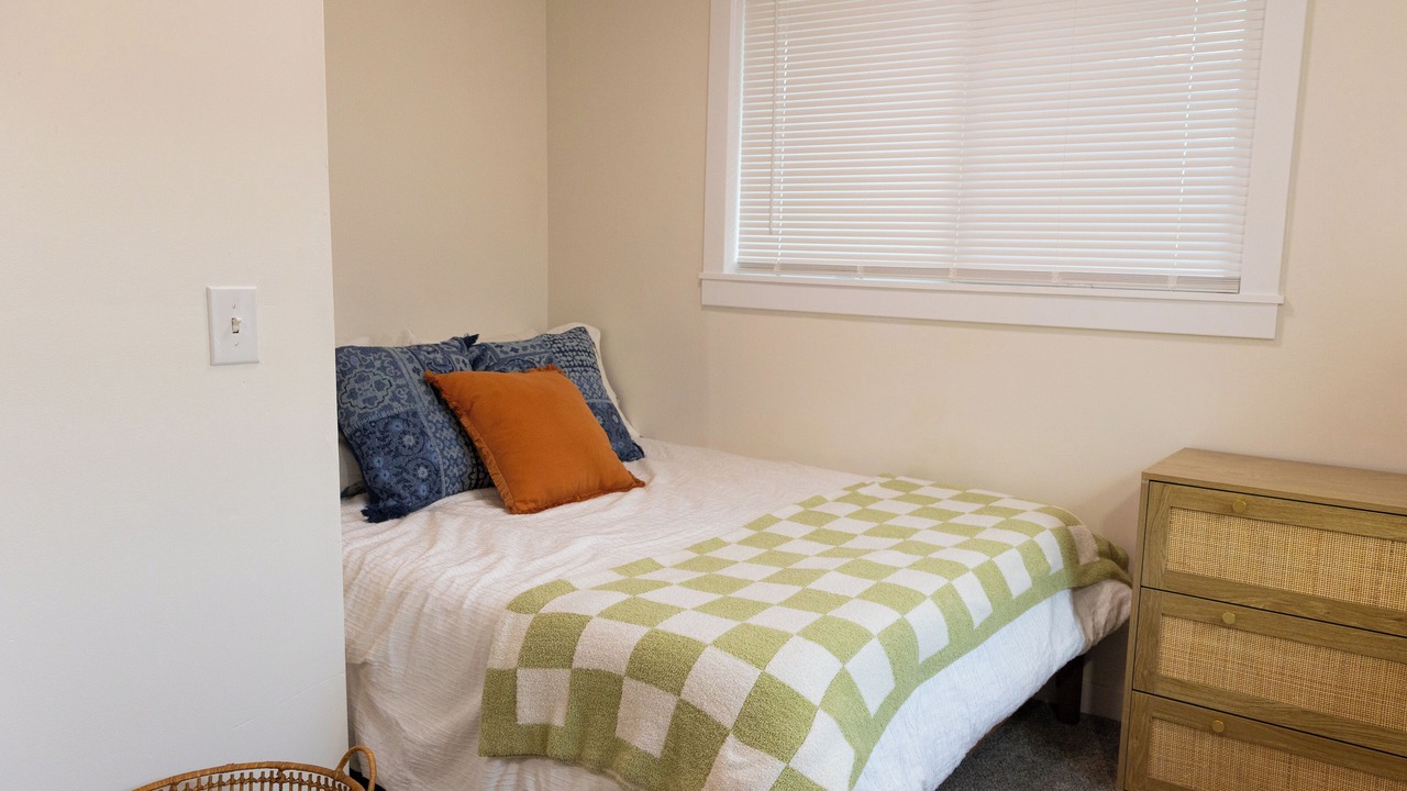 Photo of Bedroom in Waialua