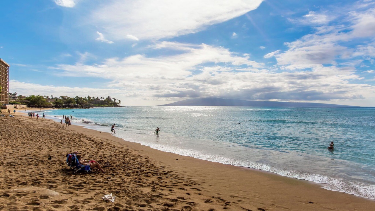 Photo of Others in Kahana
