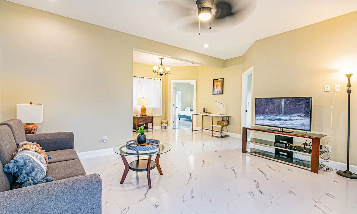 Photo of Livingroom in Hilo