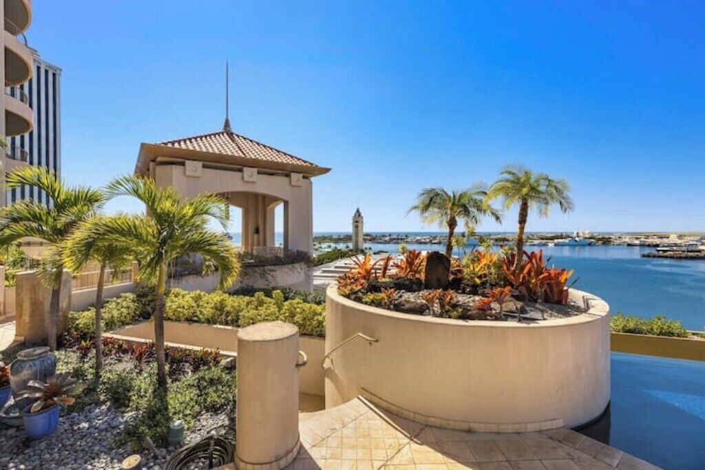 Photo of Outdoor in Downtown Honolulu