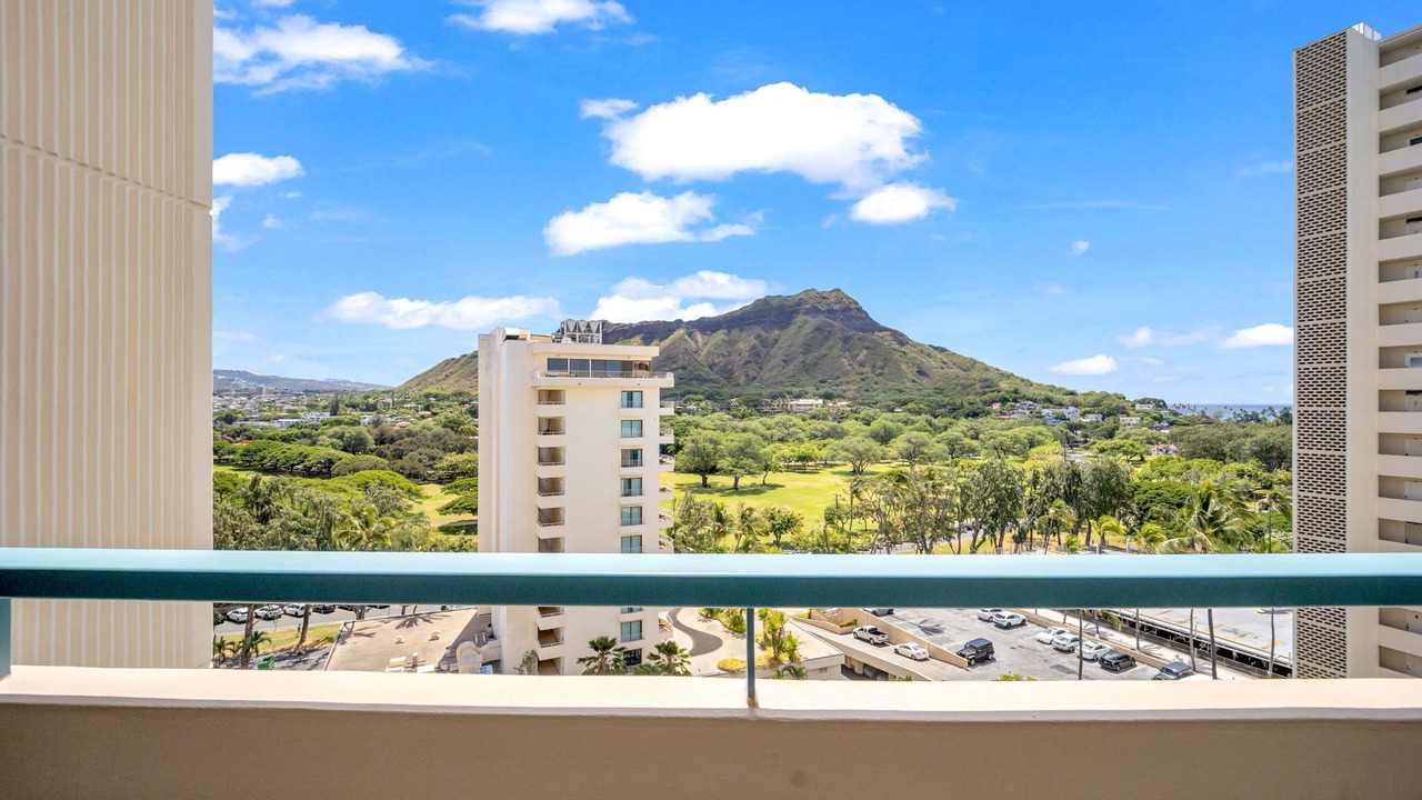 Photo of Outdoor in Diamond Head - Kapahulu - St. Louis