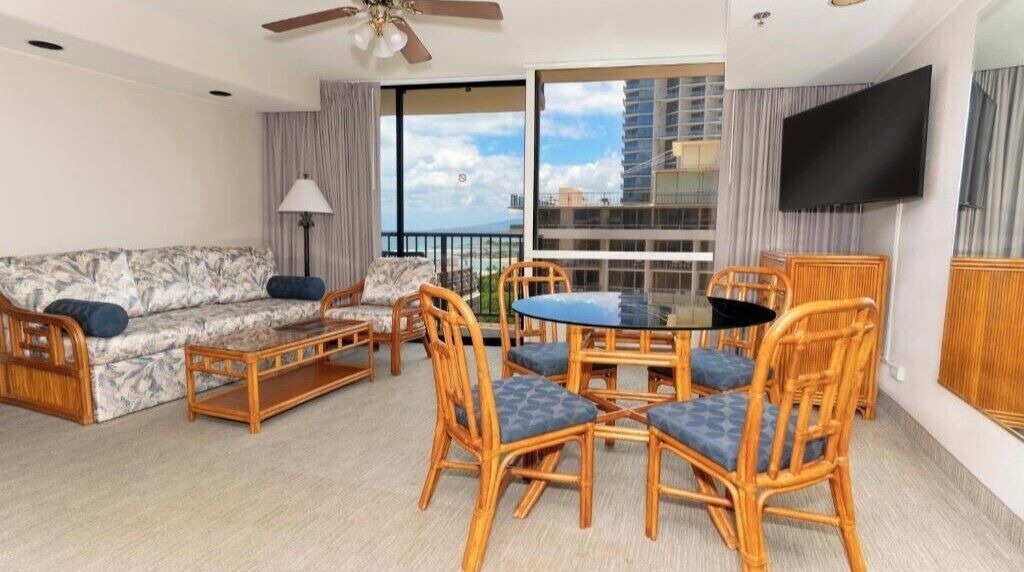 Photo of Livingroom in Honolulu