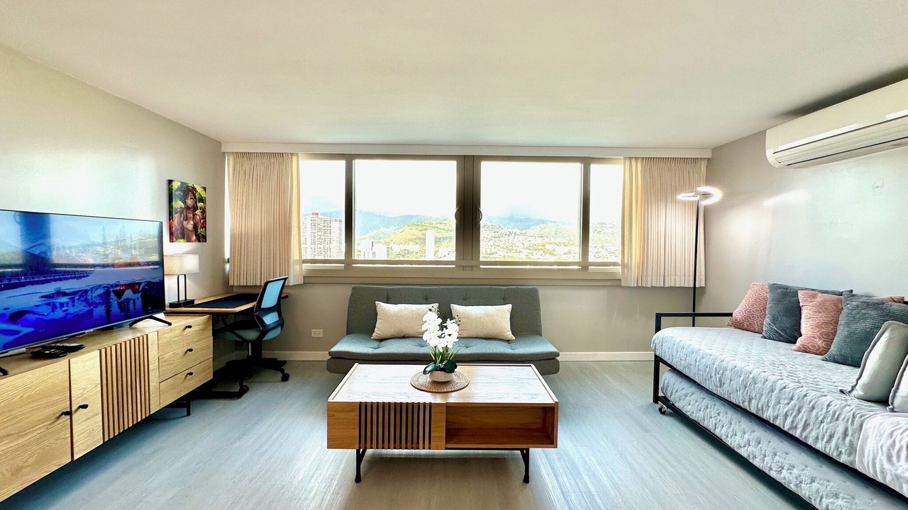 Photo of Bedroom in Diamond Head - Kapahulu - St. Louis