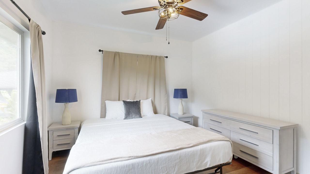 Photo of Bedroom in Kalihi Valley