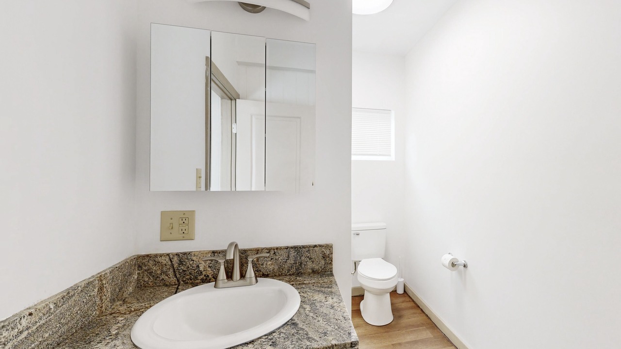 Photo of Bathroom in Kalihi Valley