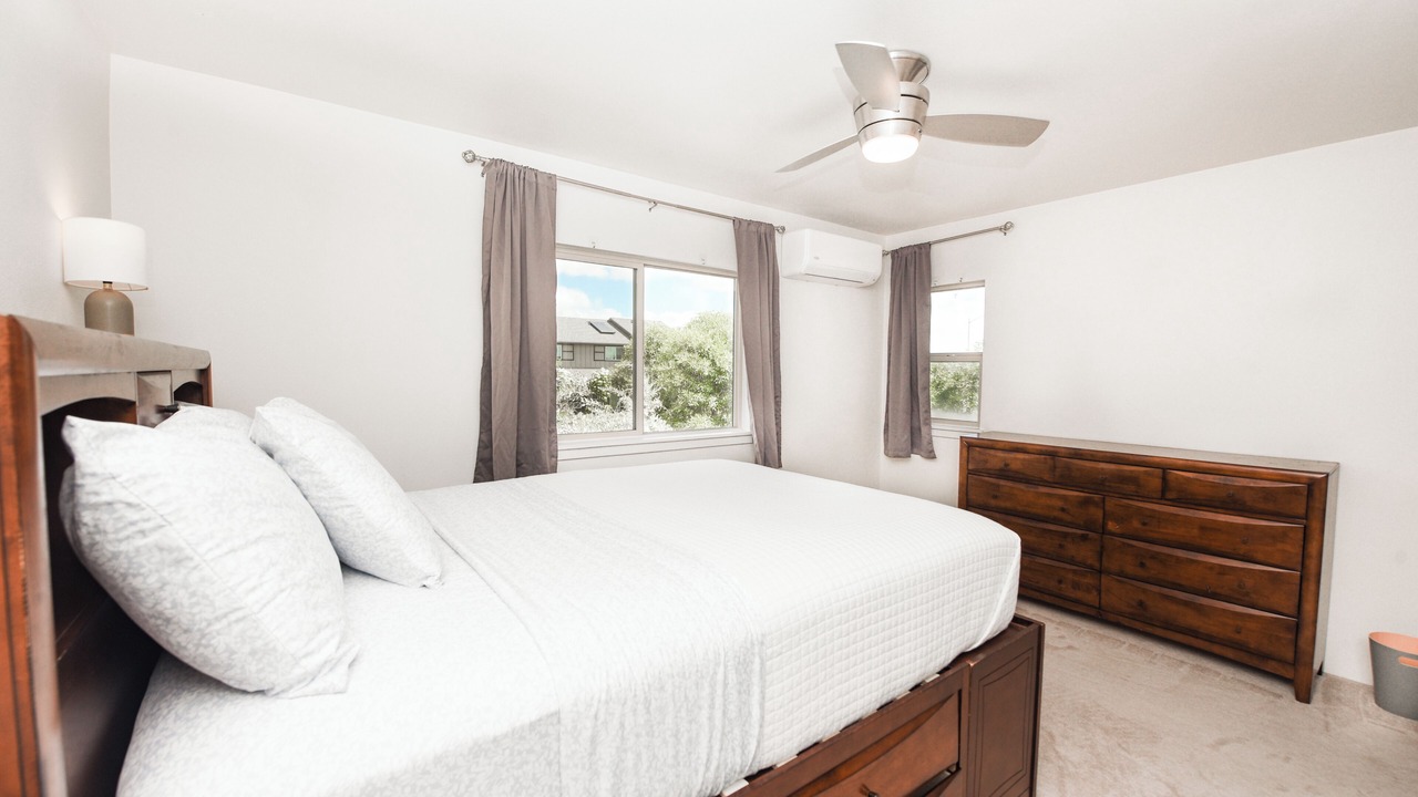 Photo of Bedroom in Ewa