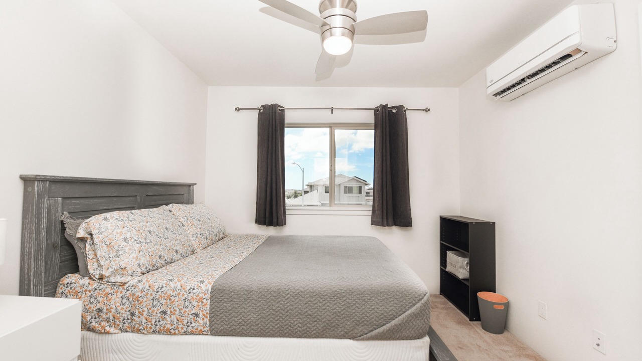 Photo of Bedroom in Ewa