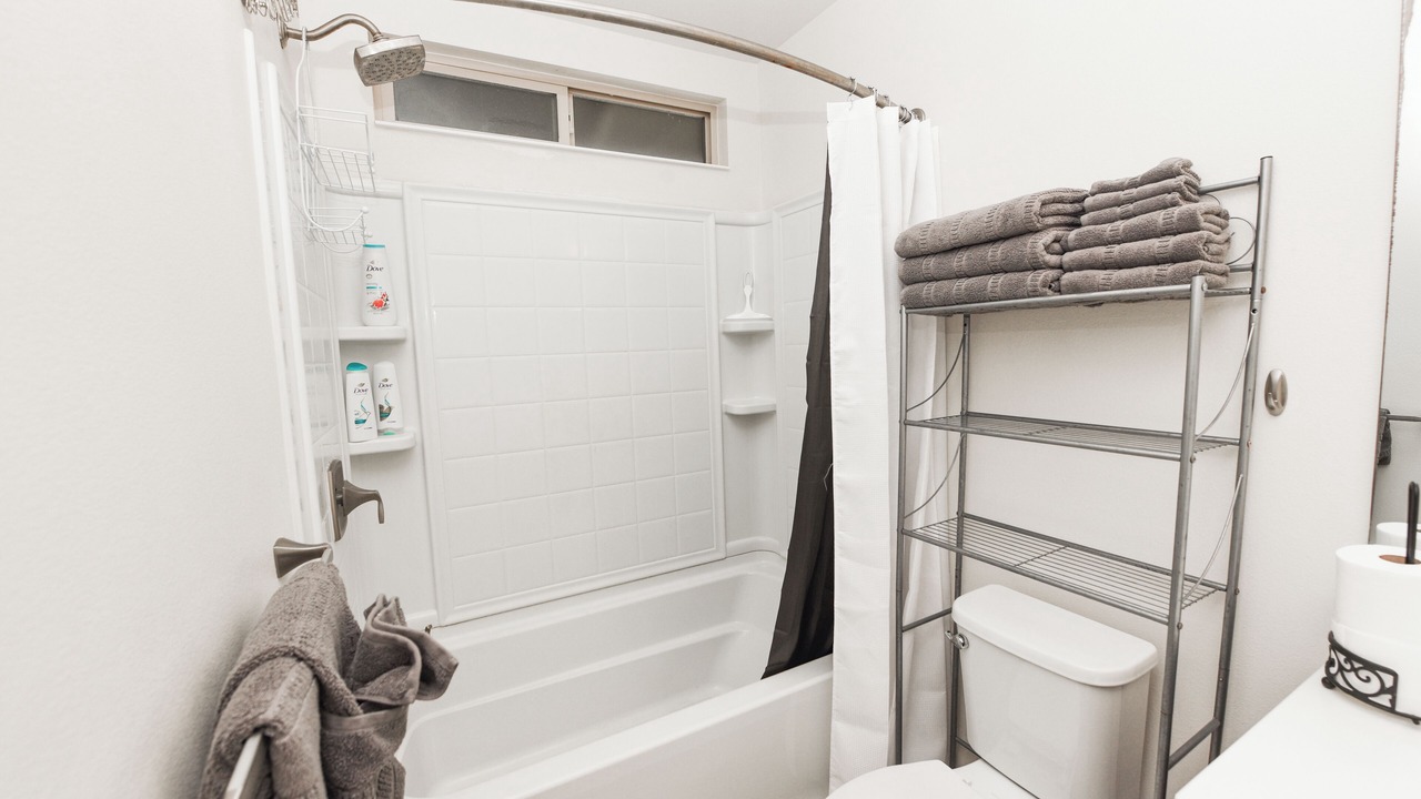 Photo of Bathroom in Ewa