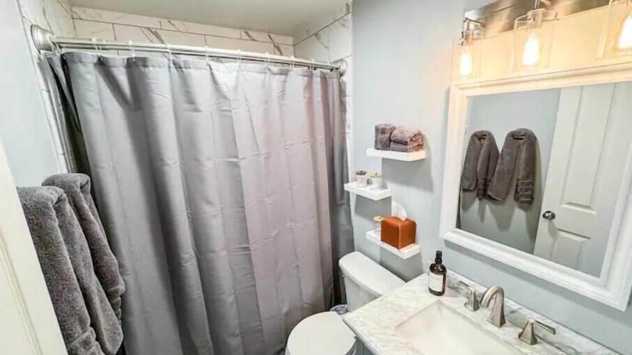 Photo of Bathroom in Ewa