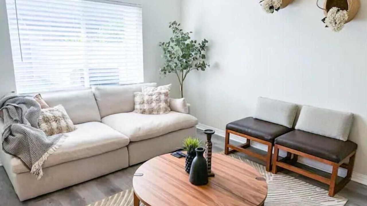 Photo of Livingroom in Ewa