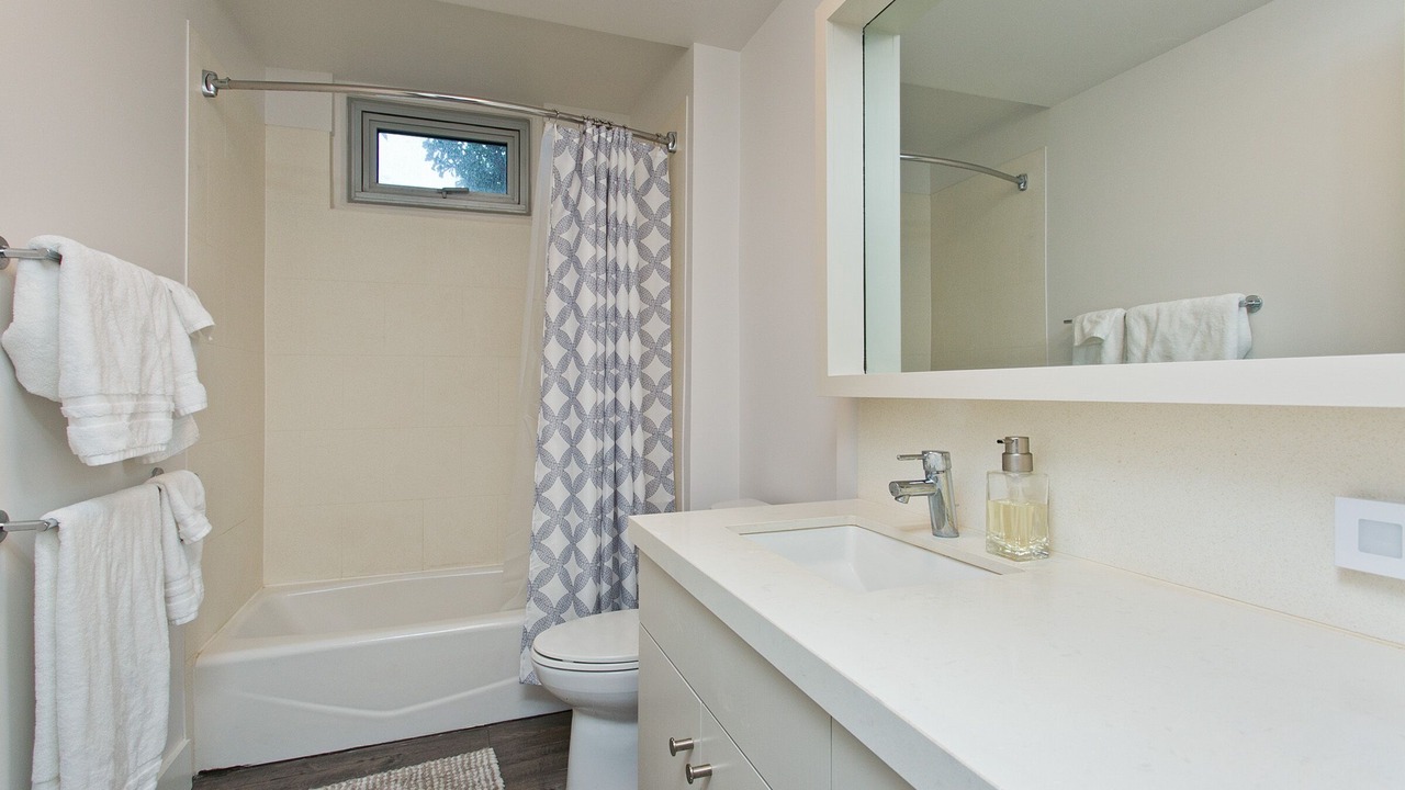 Photo of Bathroom in Portlock