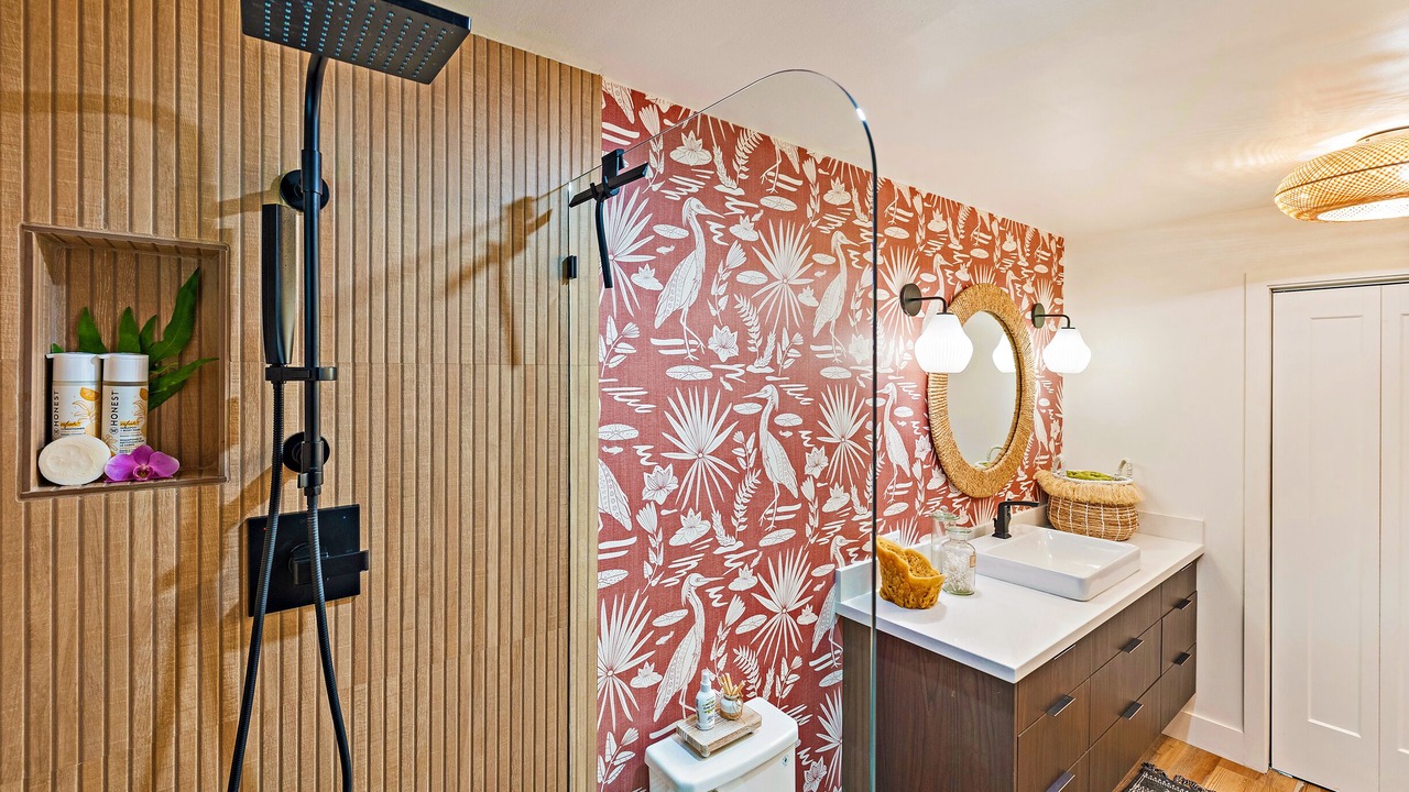 Photo of Bathroom in Kahana