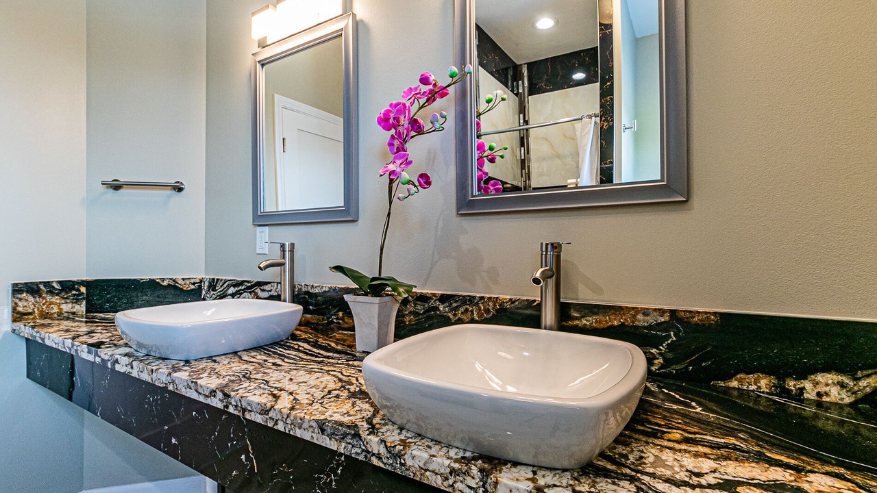 Photo of Bathroom in Hilo