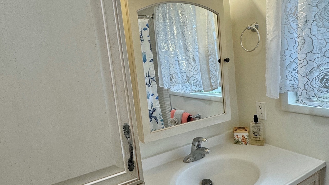 Photo of Bathroom in Ewa