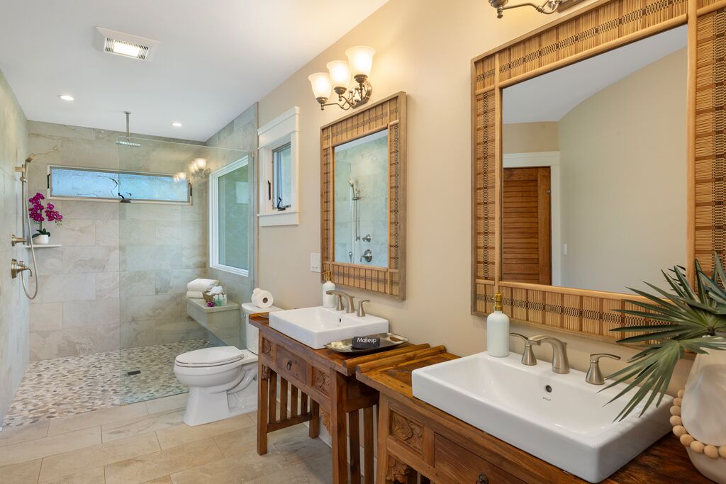 Photo of Bathroom in Napili