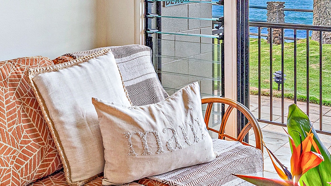 Photo of Livingroom in Kahana