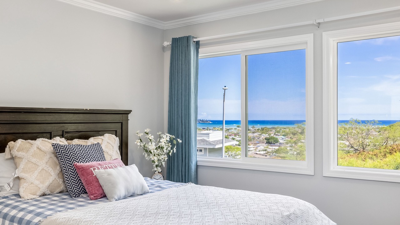 Photo of Bedroom in Eastern Honolulu