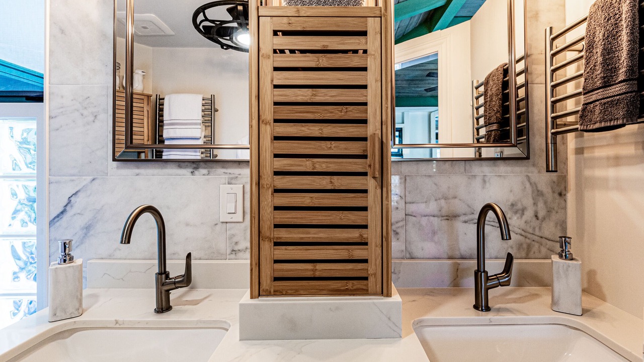 Photo of Bathroom in Hilo