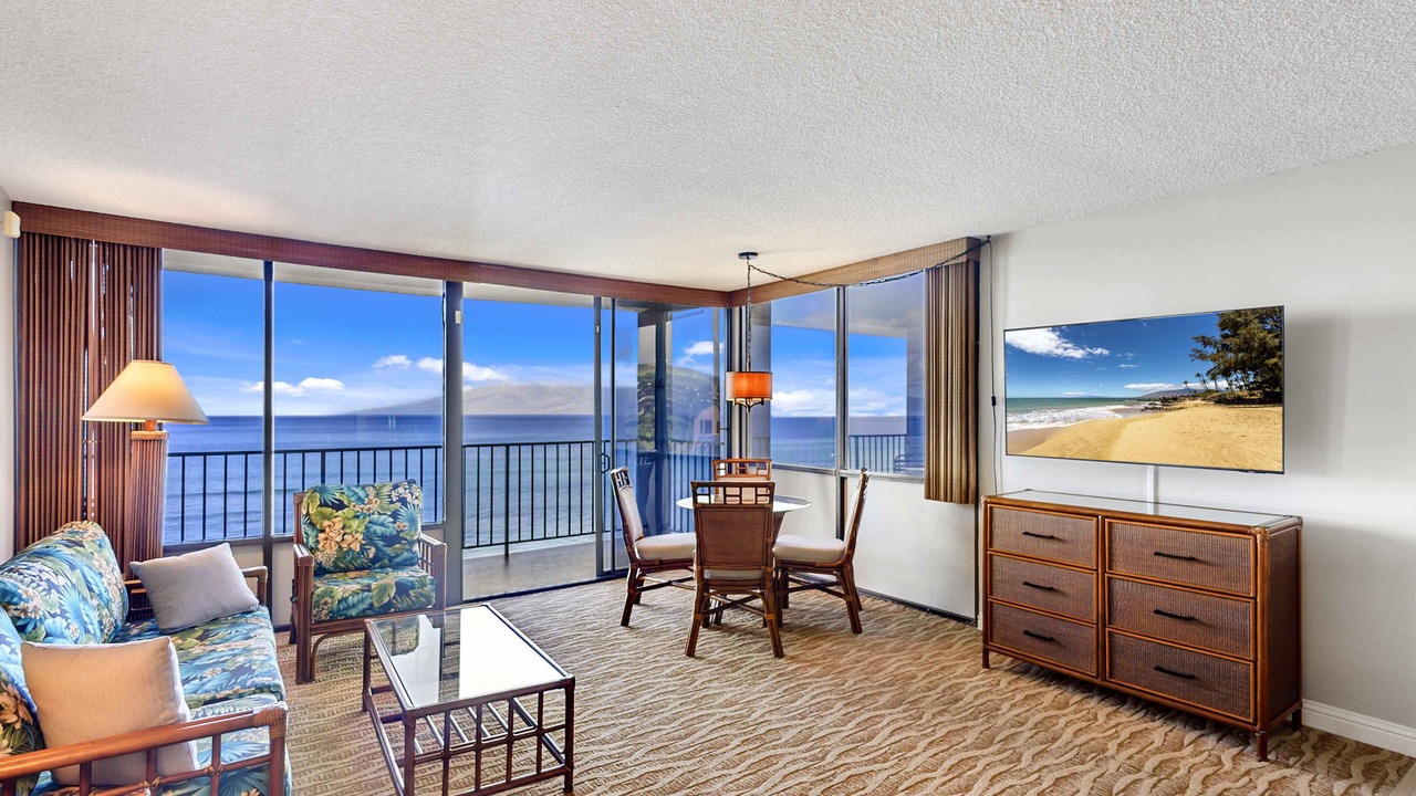 Photo of Livingroom in Kahana