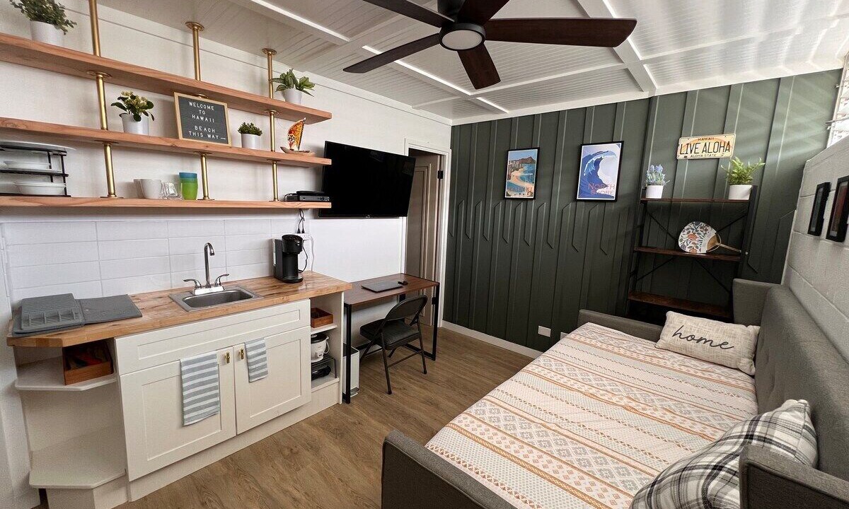 Photo of Bedroom in Diamond Head - Kapahulu - St. Louis