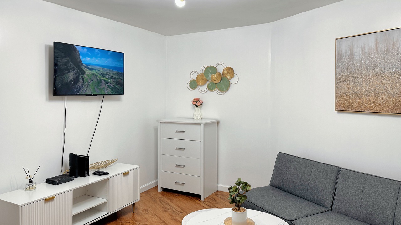 Photo of Livingroom in Downtown Honolulu