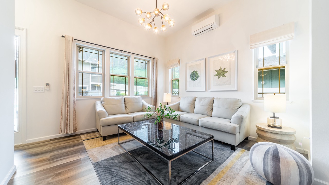 Photo of Livingroom in Makaha Valley