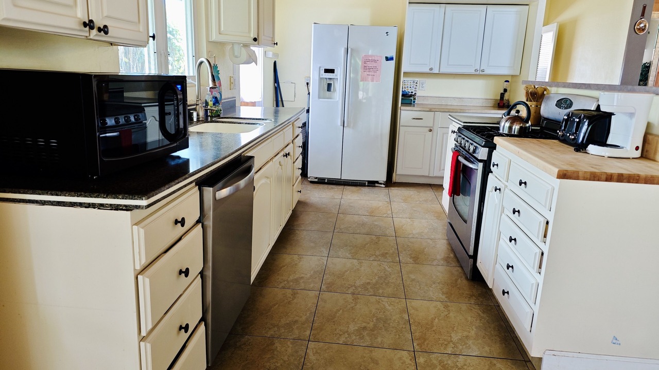 Photo of Kitchen in Keauhou