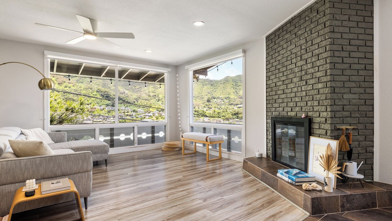 Photo of Livingroom in Manoa