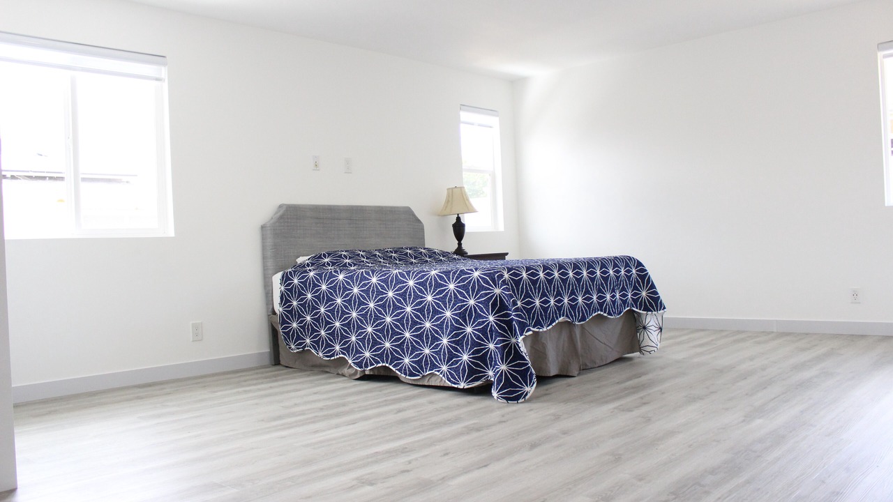 Photo of Bedroom in Portlock