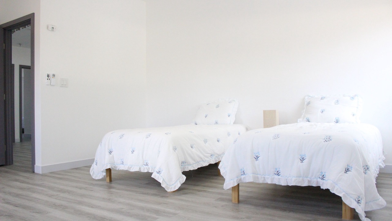 Photo of Bedroom in Portlock