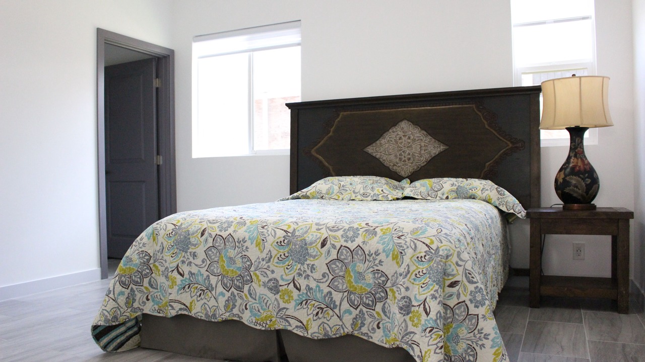 Photo of Bedroom in Portlock