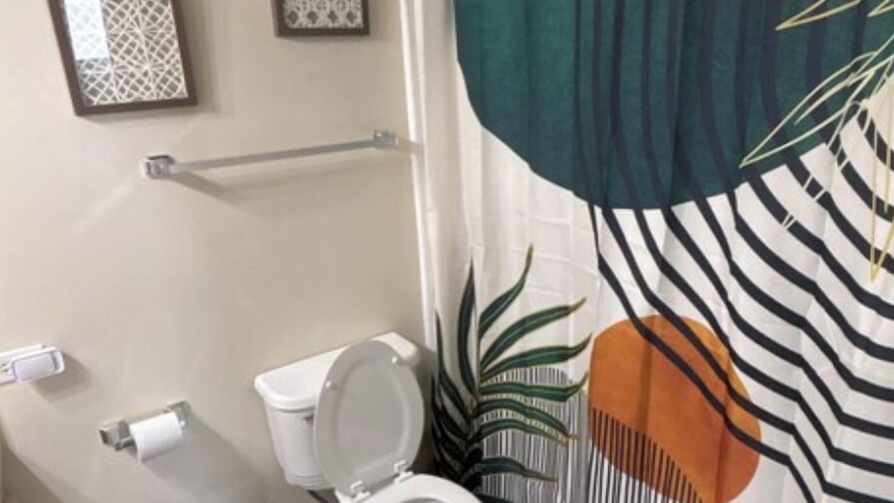 Photo of Bathroom in McCully - Moiliili
