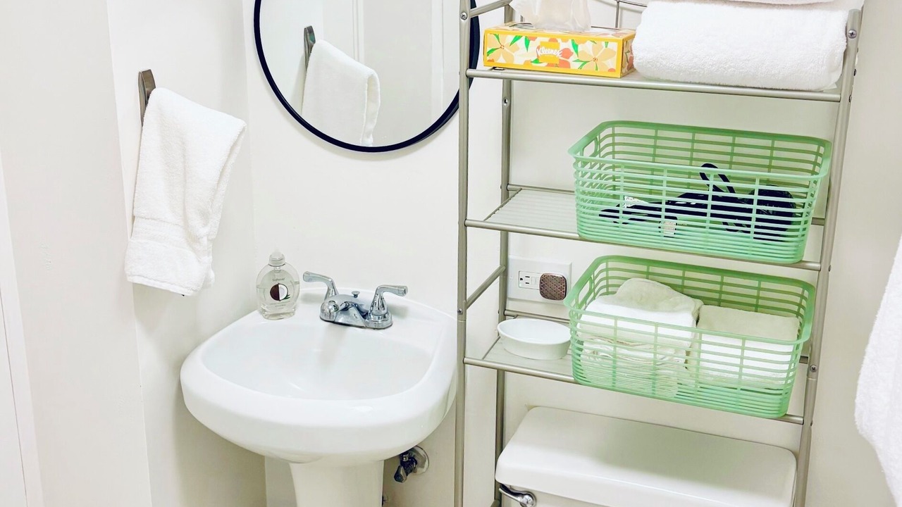 Photo of Bathroom in Hilo