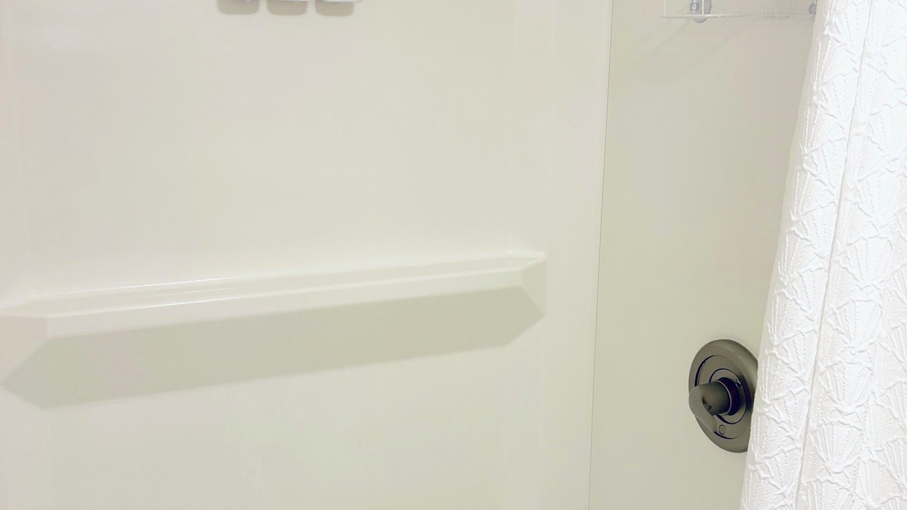 Photo of Bathroom in Hilo