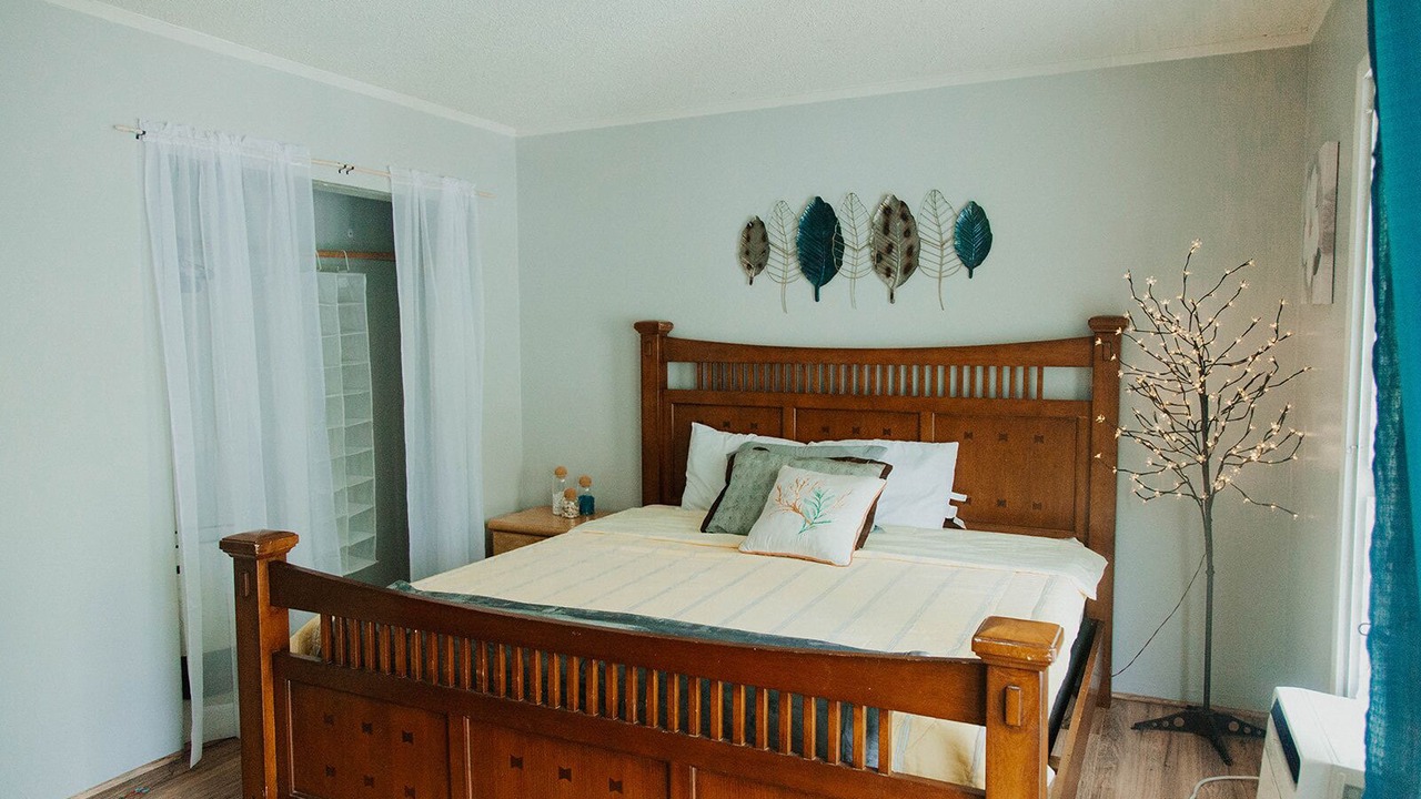 Photo of Bedroom in Waimalu