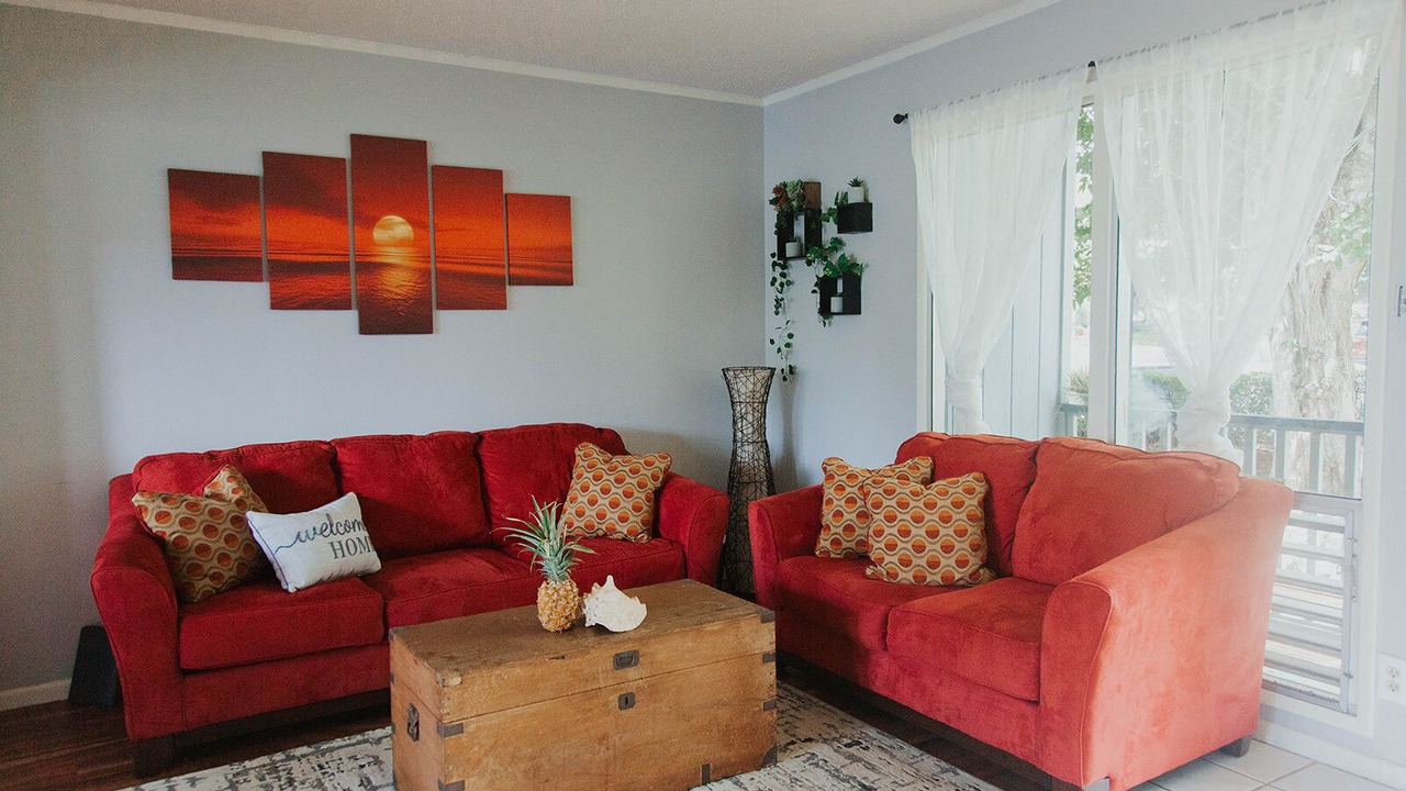 Photo of Livingroom in Waimalu