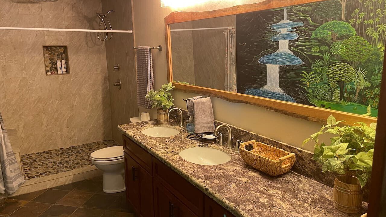 Photo of Bathroom in Paukaa